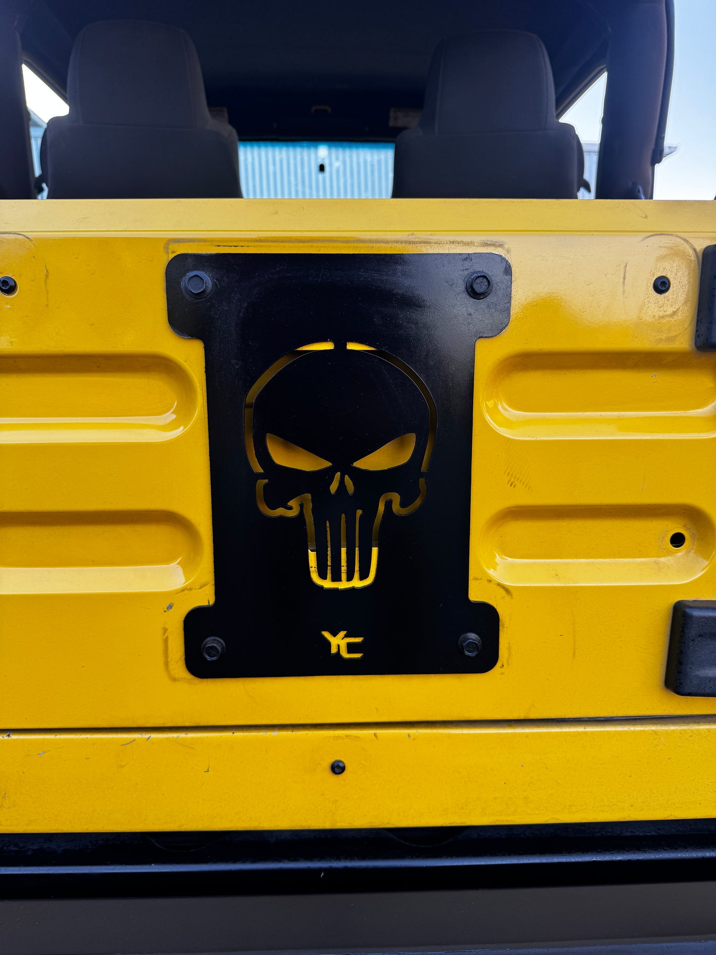 Rear Tailgate Tyre Carrier Delete Plate with Skull – Jeep TJ Wrangler | Aluminium or Black