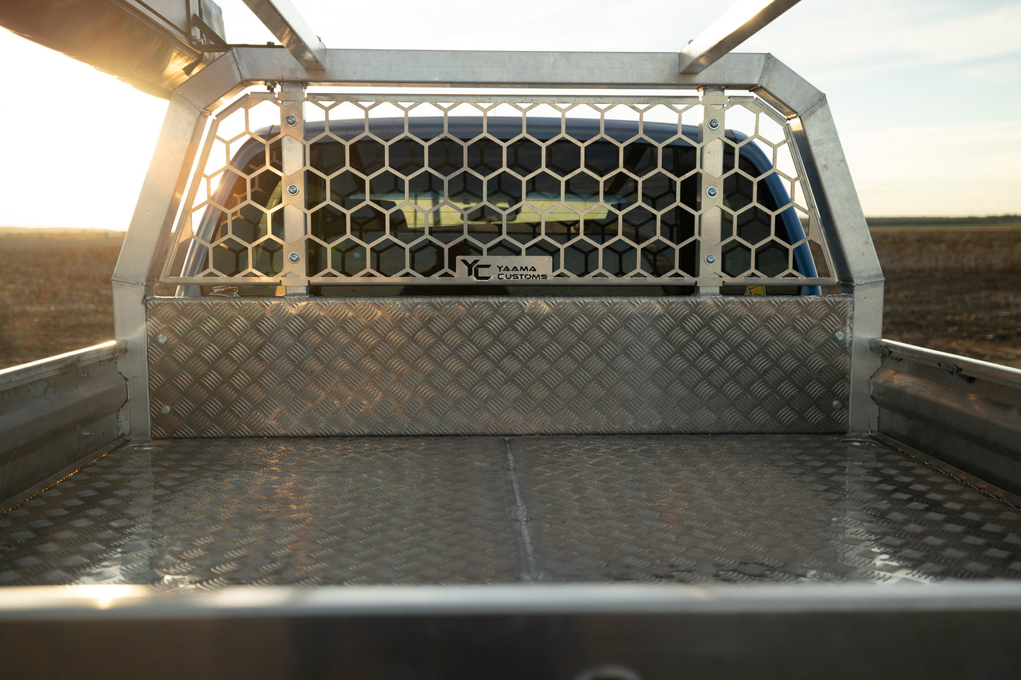 Heavy-Duty Alloy Tray – Dual Cab Utes | 5mm Folded Floor | 900mm Trundle | Under-Tray Boxes | 95L Water System